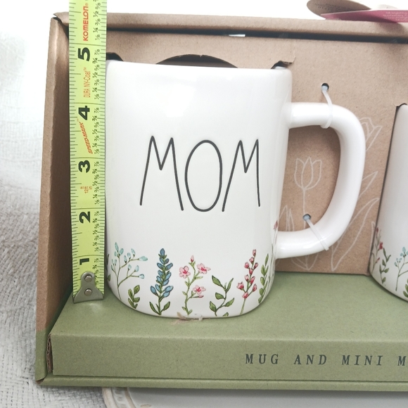 Rae Dunn Mom and Mini Floral Butterfly Ceramic Mug Gift Box Set - Picture 12 of 16